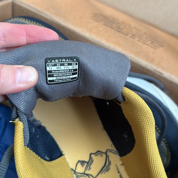 NIB Men’s Astral Loyak Water-ready, quick-dry shoes - Picture 3 of 3